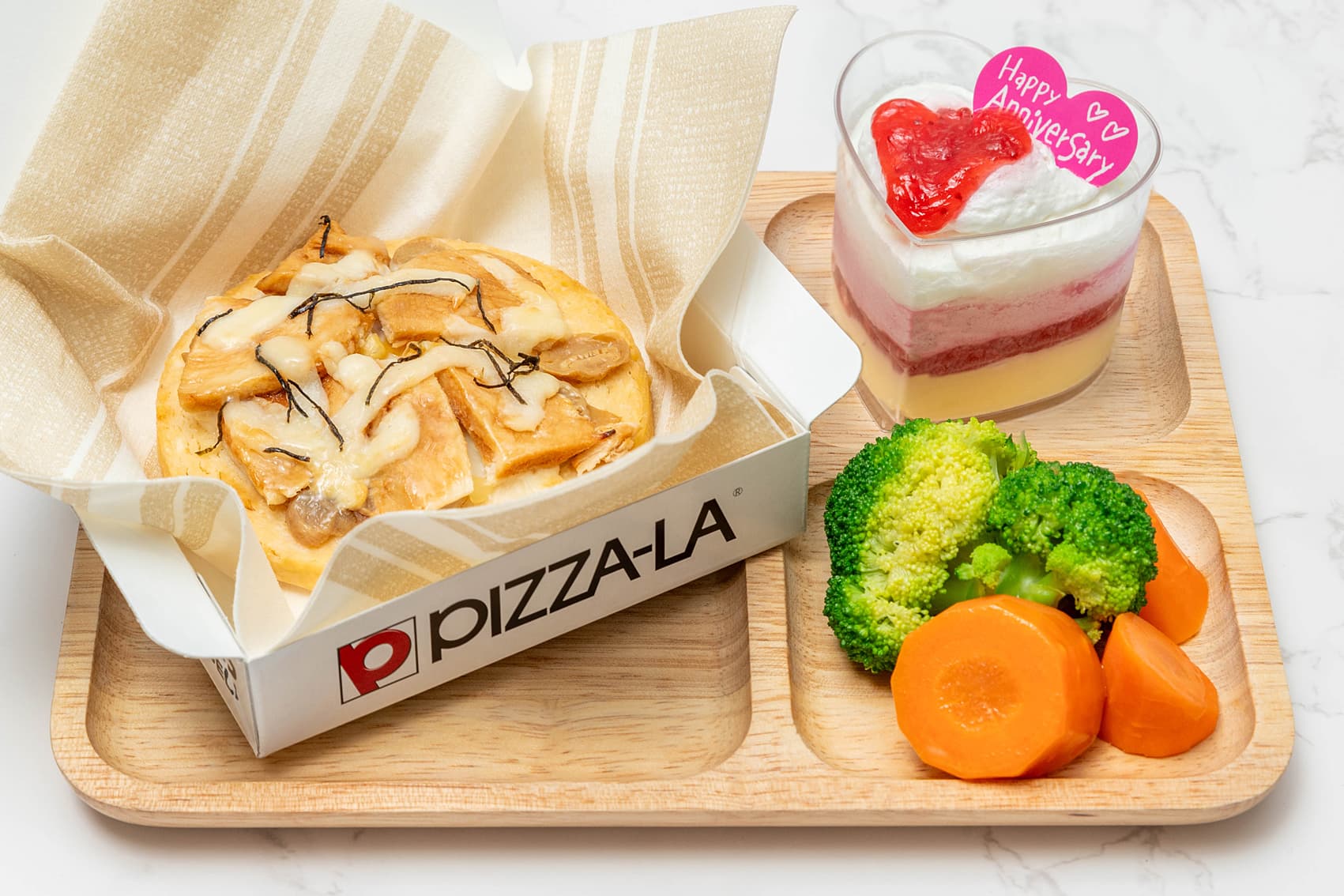 ピザーラテリヤキチキン＆ハート型4層のカップムースセット